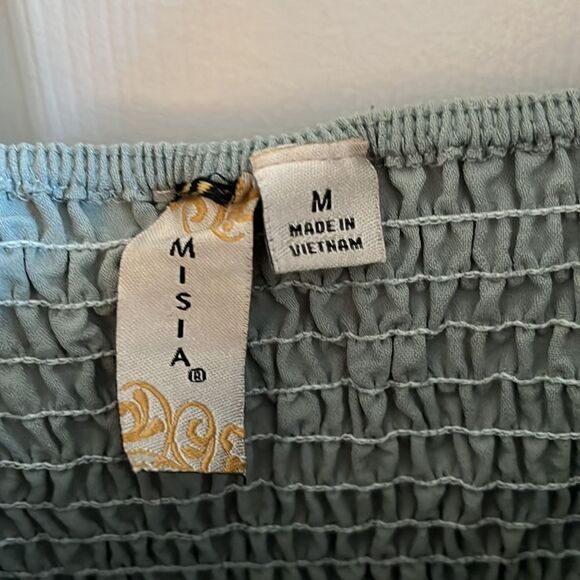 Green Long Sleeve Peplum Top - Picture 2 of 6